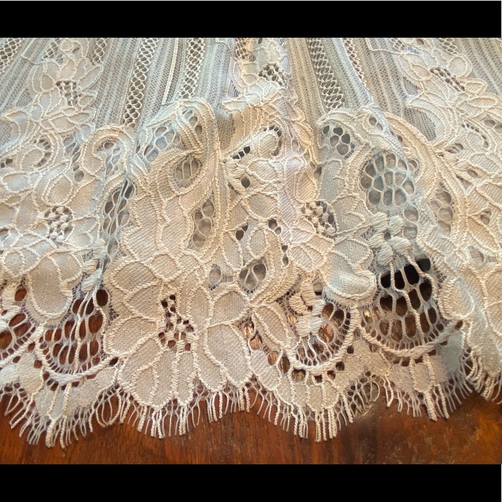 Coco + Jameson Lace Tank Top - Picture 5 of 8